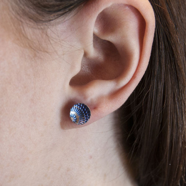 Medium Etched Stud Earrings Grey