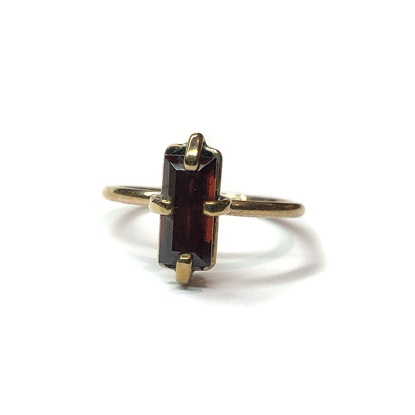 Rhodolite Garnet & 9ct Yellow Gold Ring